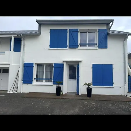 Bord De 瑞卢维尔莱潘